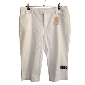 St. John's Bay White Mid Rise Capri Tummy Control Panel Pants Size 16
